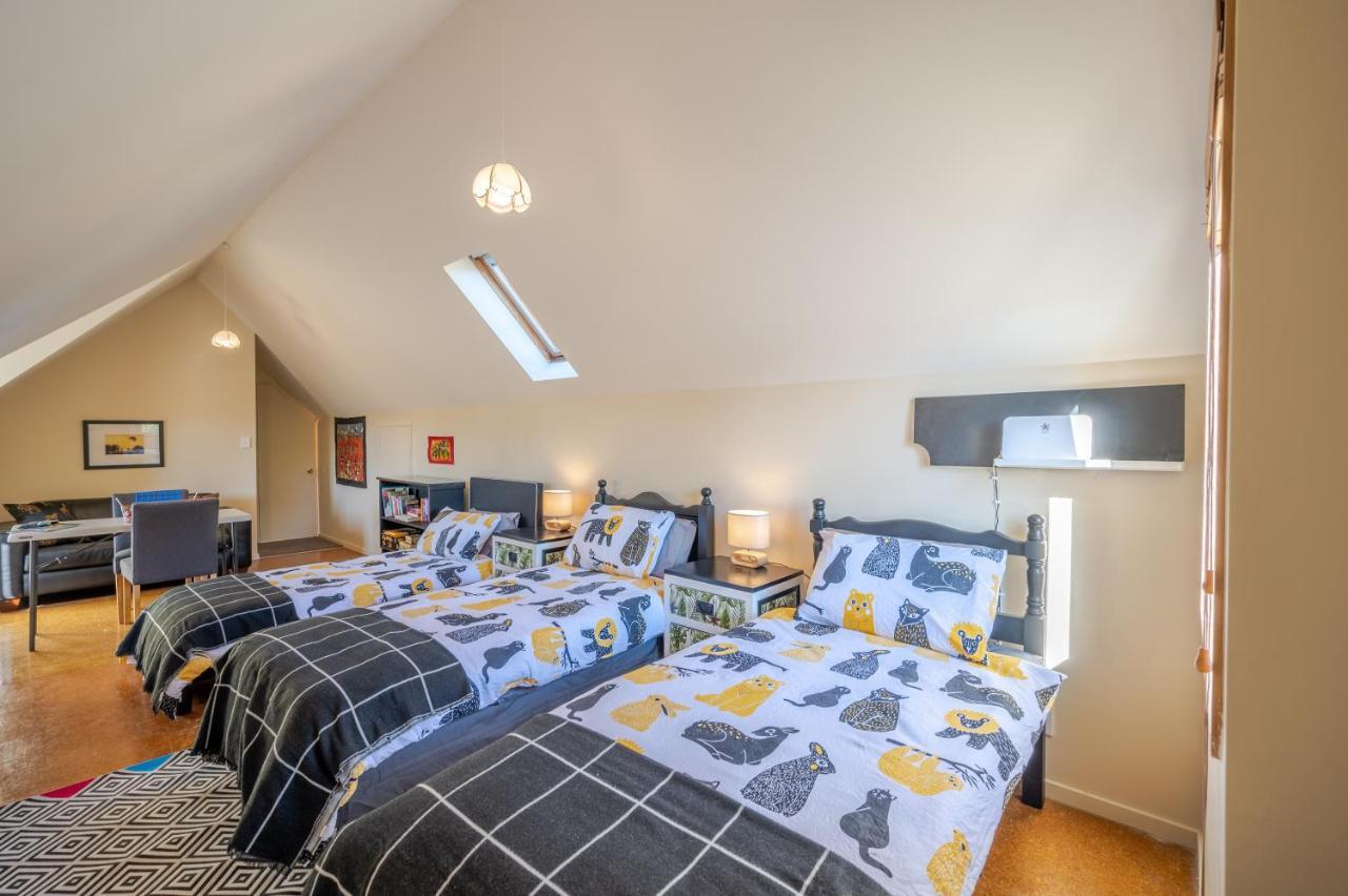 Rose On The Bay - Akaroa Holiday Home المظهر الخارجي الصورة