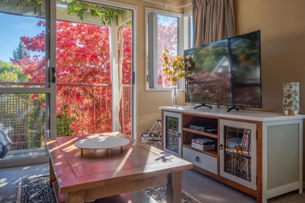 Rose On The Bay - Akaroa Holiday Home المظهر الخارجي الصورة